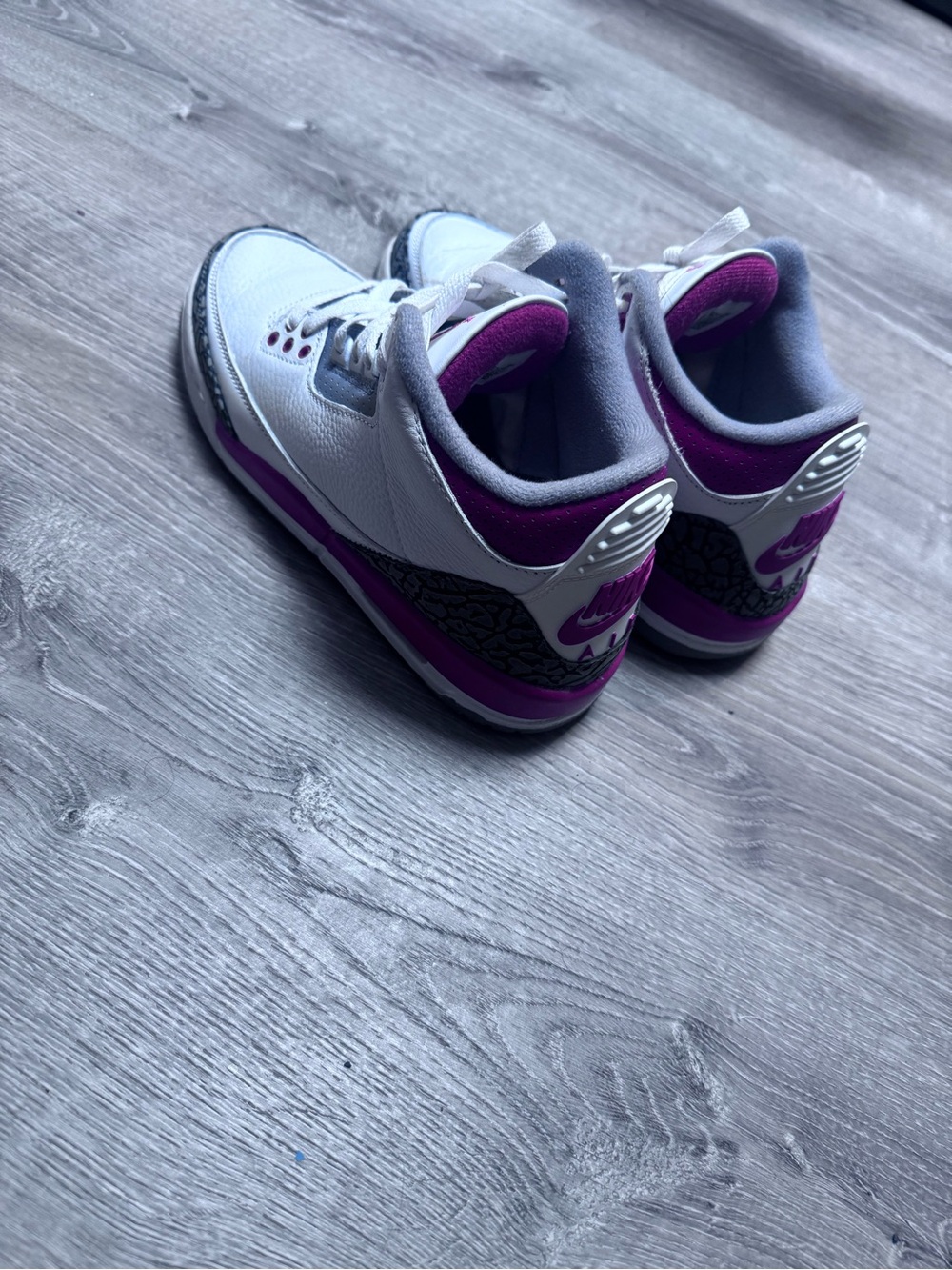 Nike Women’s White & Purple Low-Top Sneakers